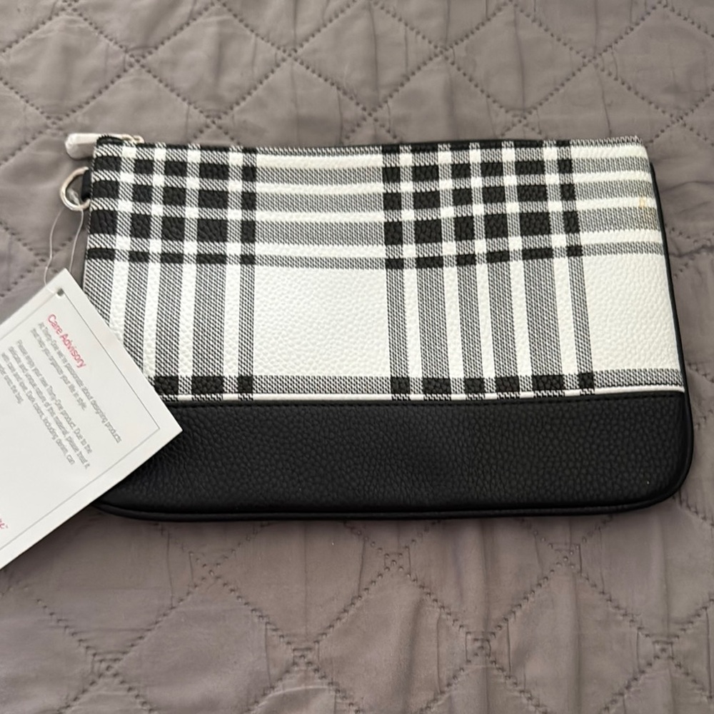 Thirty-one Rubie Mini